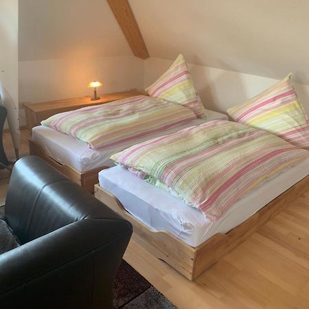 Ferienwohnung Raffael 100 Qm, 2 Grosse Betten Im Wohnzimmer 쿡스하펜 외부 사진