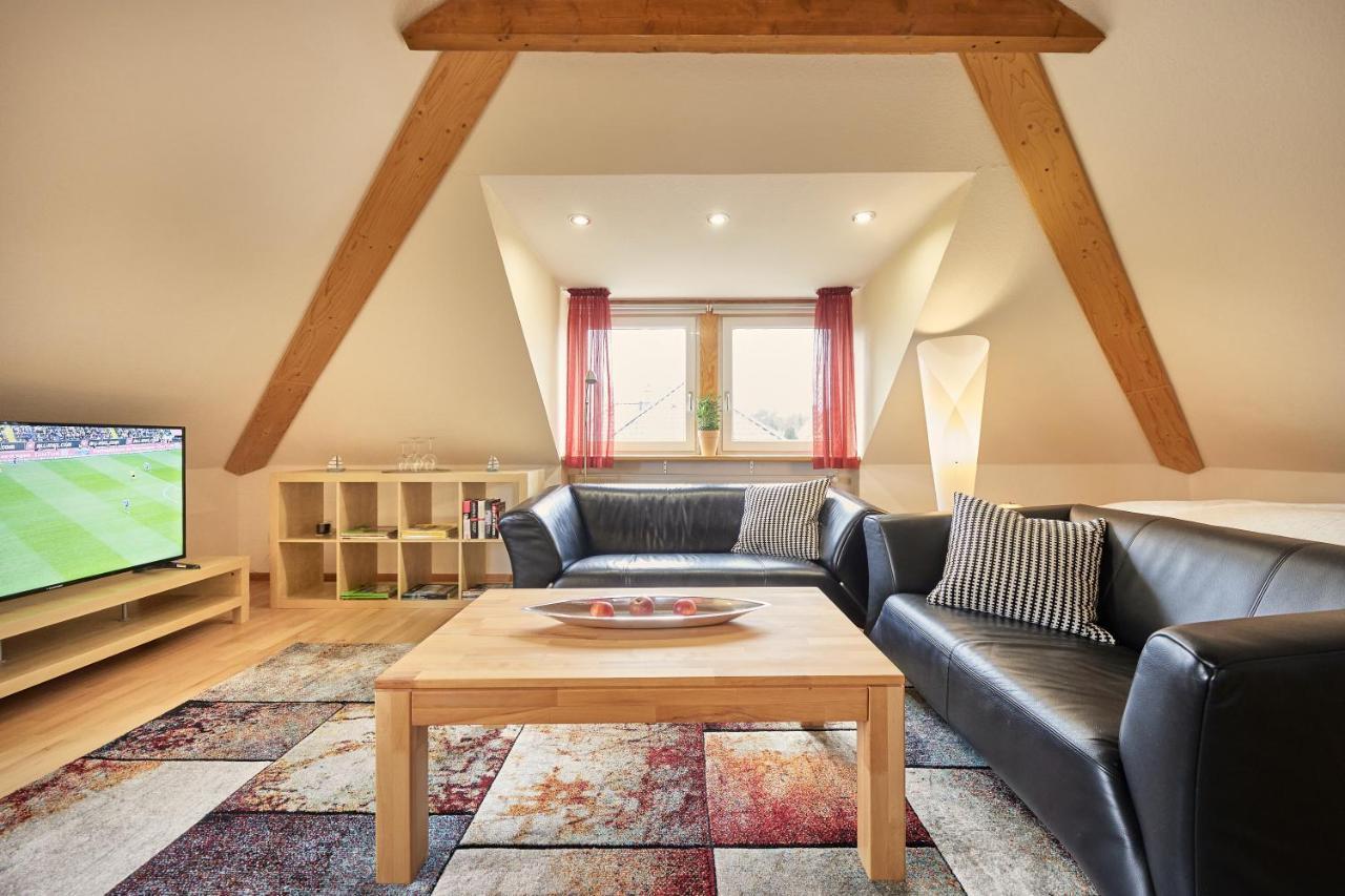 Ferienwohnung Raffael 100 Qm, 2 Grosse Betten Im Wohnzimmer 쿡스하펜 외부 사진